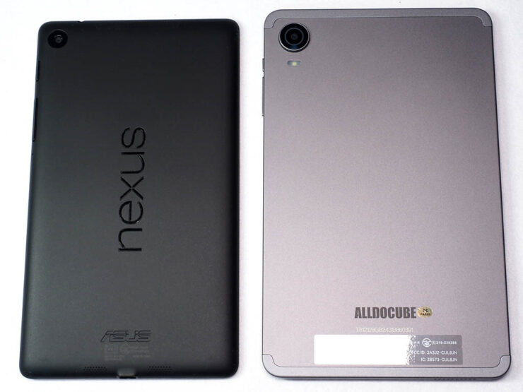 Nexus7とiPlay60mini Pro比較背面